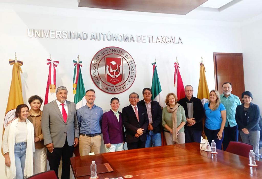 Se vincula UATx con laboratorio iberoamericano de ética y salud pública